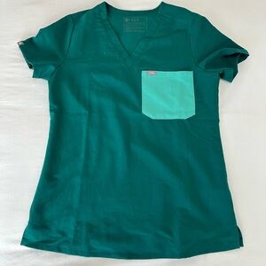 Fig’s women’s scrub top & bottom